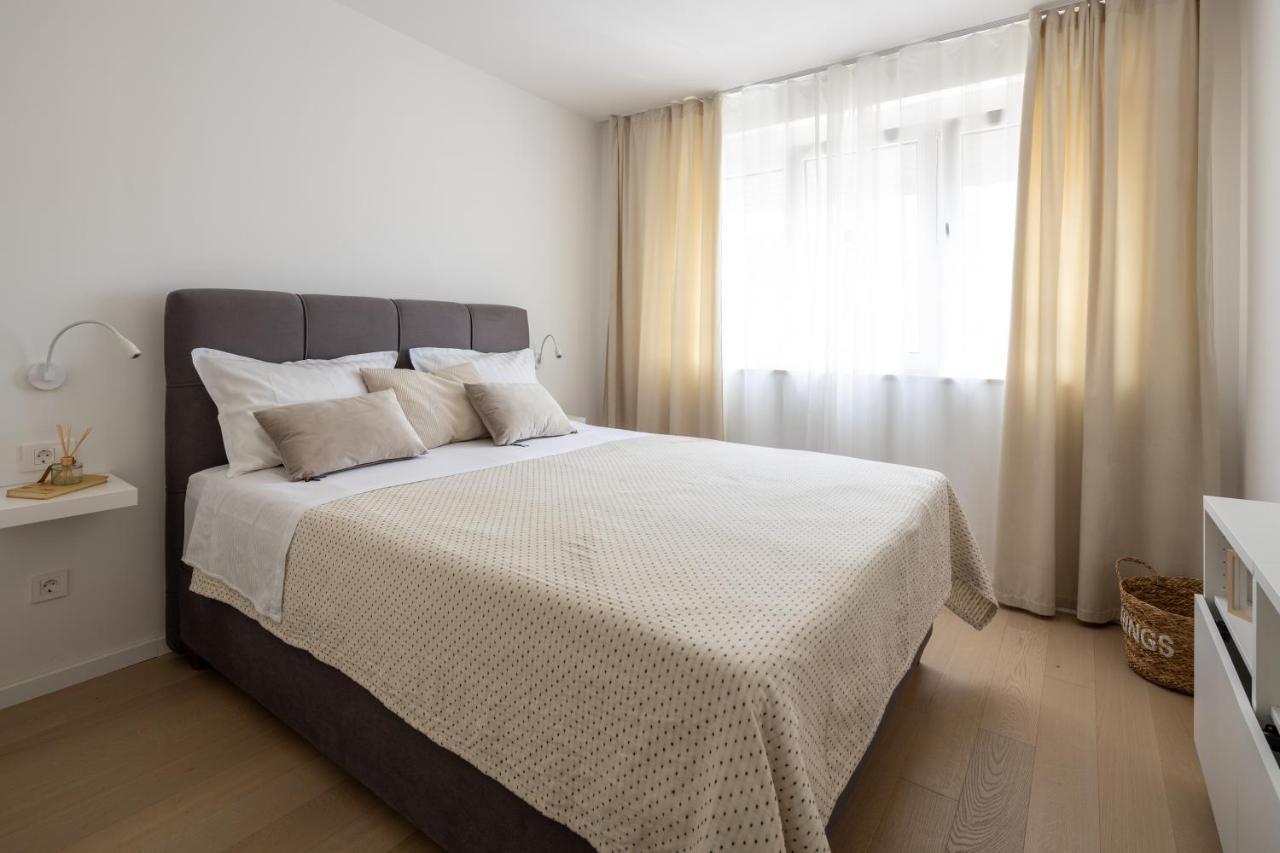 Apartment Nova 4* Dugi Rat Exterior foto